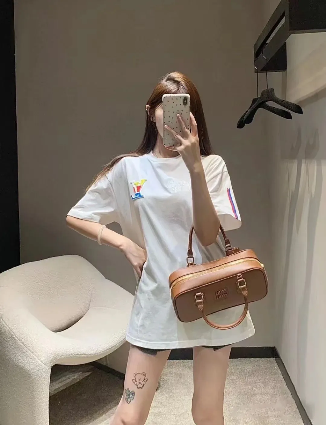 Louis Vuitton/Louis Vuitton colorful spelling embroidered round neck short sleeves